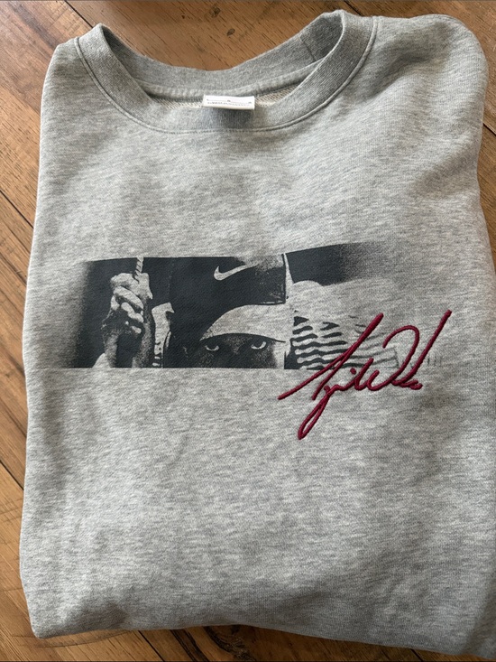 Nike Other - Golf Nike Tiger Woods Gray Crewneck Sweatshirt with Burgundy Script